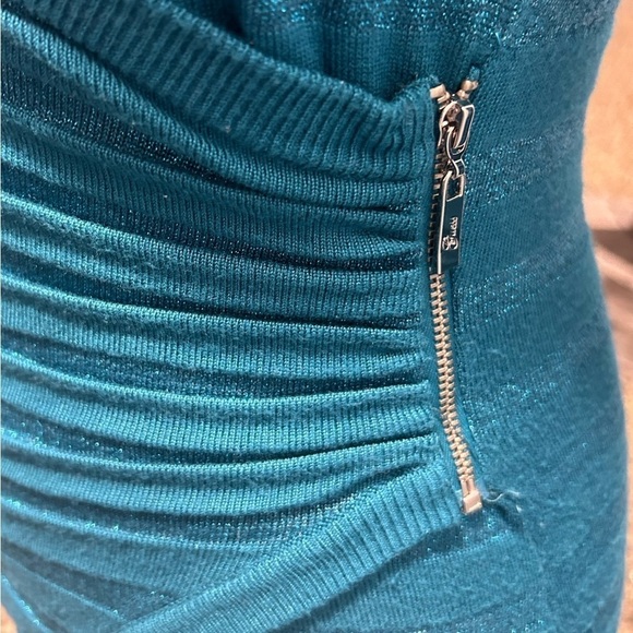 {Guess} Teal V-Neck Sweater - Picture 3 of 4